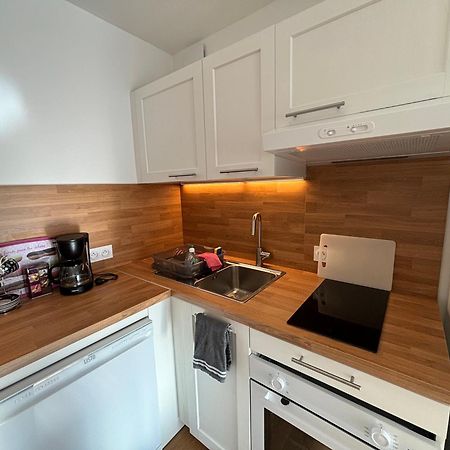 Location D'Un Superbe Appartement Avec Piscine Roquebrune-sur Argens Luaran gambar