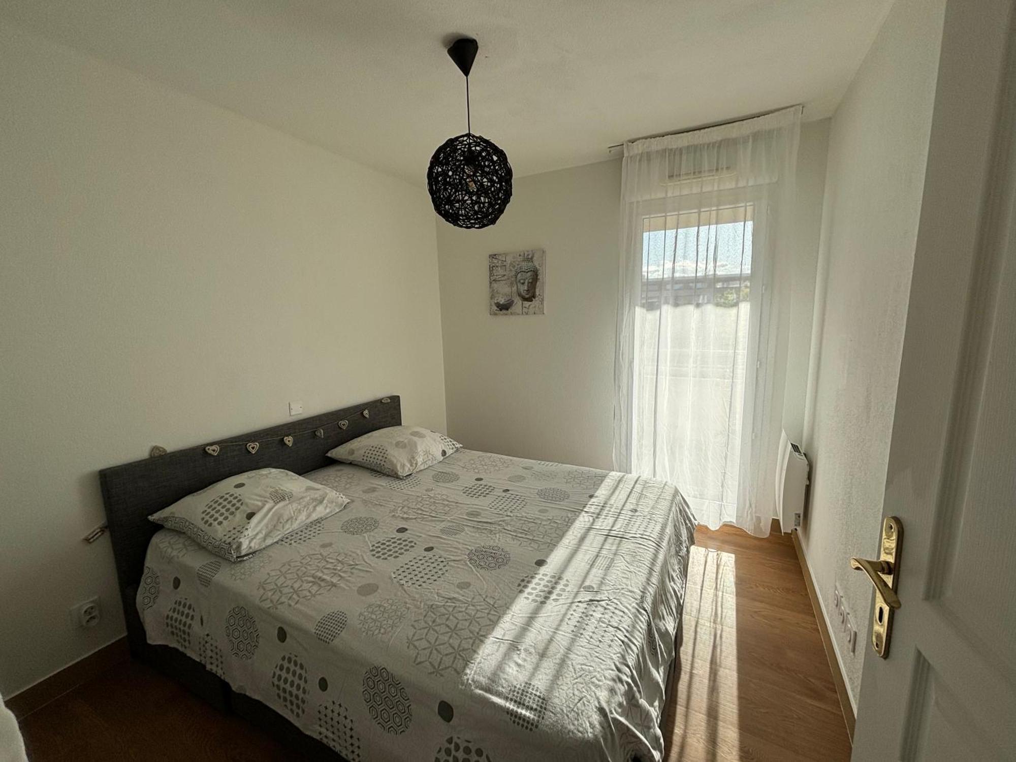 Location D'Un Superbe Appartement Avec Piscine Roquebrune-sur Argens Luaran gambar
