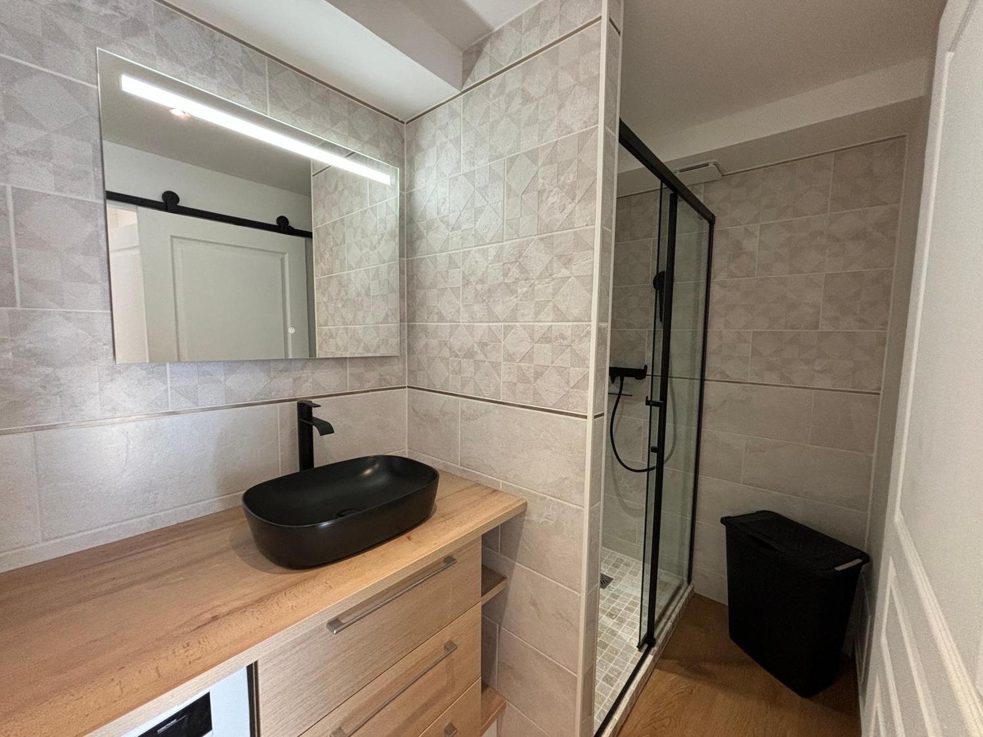 Location D'Un Superbe Appartement Avec Piscine Roquebrune-sur Argens Luaran gambar